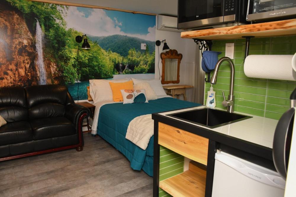 Gite Grand Moment Bed & Breakfast Cabano